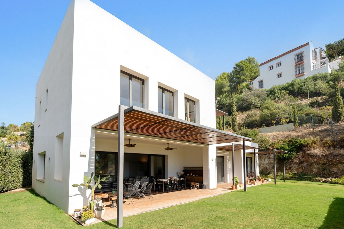 Huis te koop in El Madroñal | 6 slaapkamers H5252197