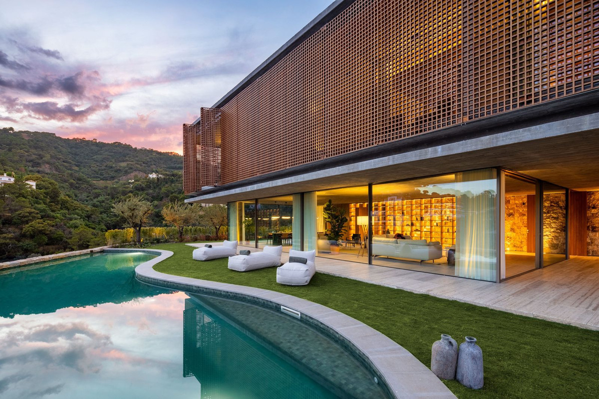 Huis te koop in El Madroñal | 7 slaapkamers H5362864