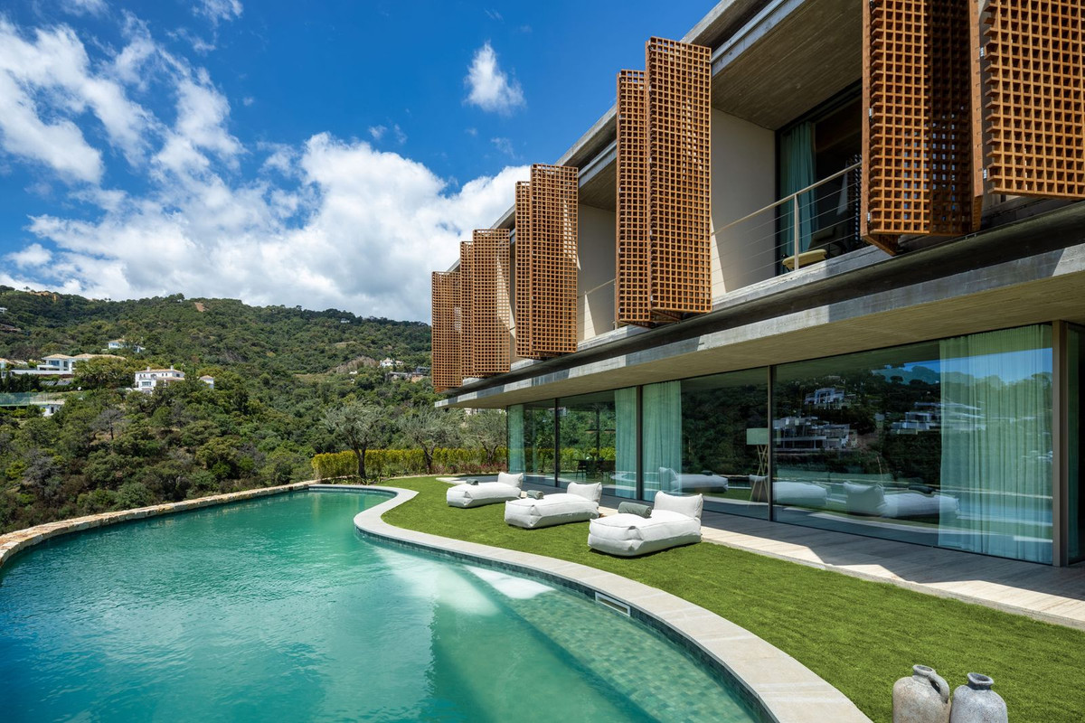 Huis te koop in El Madroñal | 7 slaapkamers H5362864