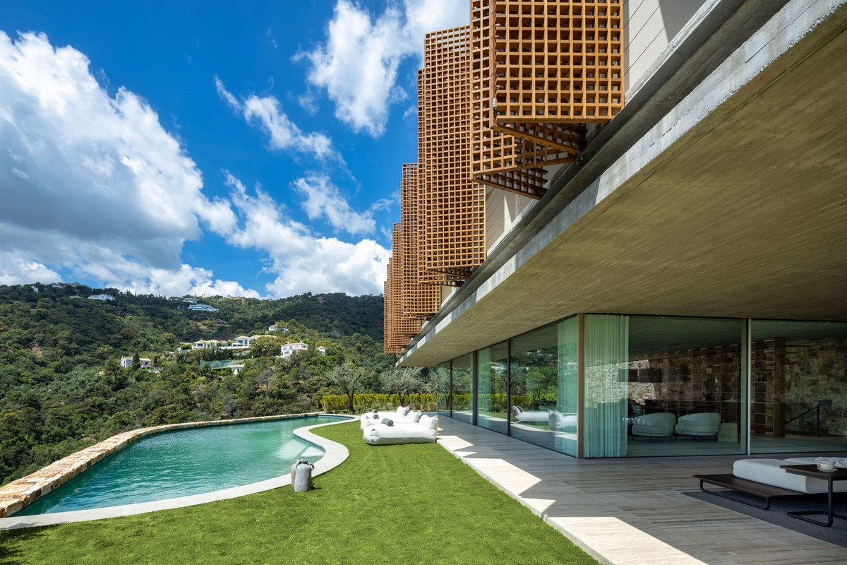 Huis te koop in El Madroñal | 7 slaapkamers H5362864