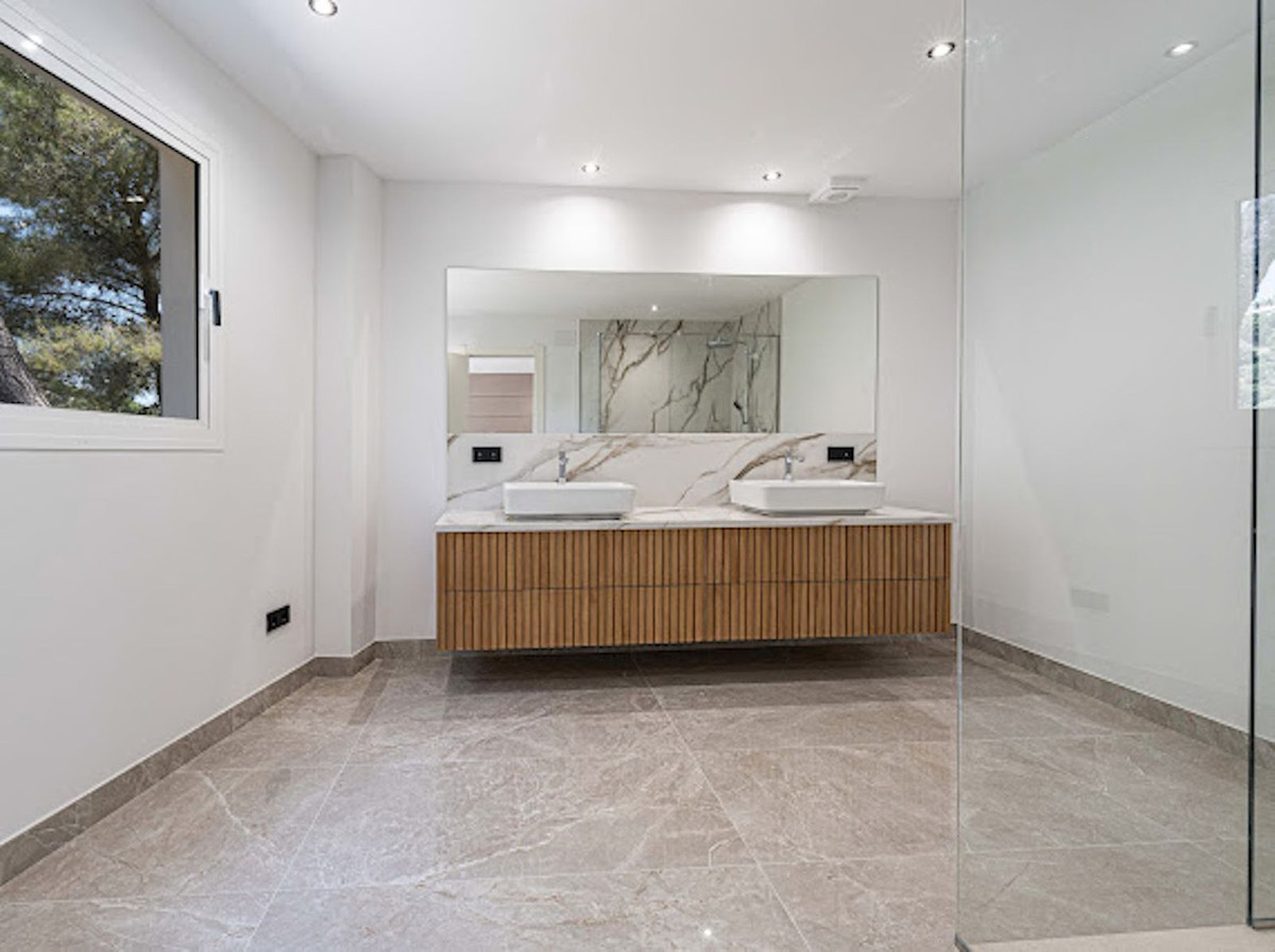 Property main view 42