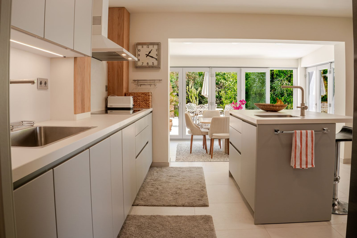 Huis te koop in El Madroñal | 5 slaapkamers H5434768