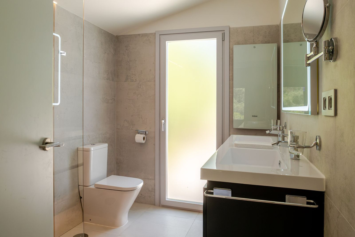 Huis te koop in El Madroñal | 5 slaapkamers H5434768