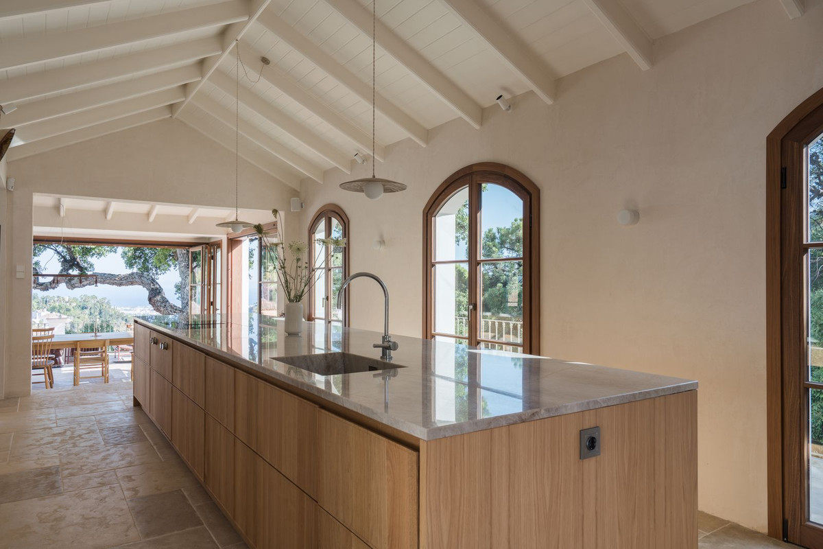 Huis te koop in El Madroñal | 4 slaapkamers H5439580
