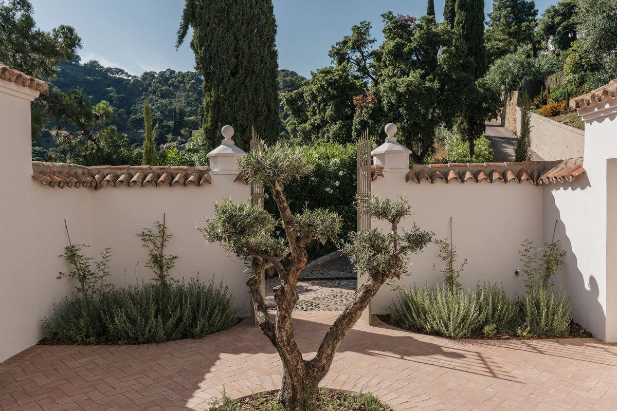 Huis te koop in El Madroñal | 4 slaapkamers H5439580