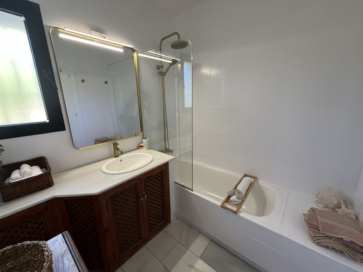 Huis te koop in El Padron | 4 slaapkamers H5229712