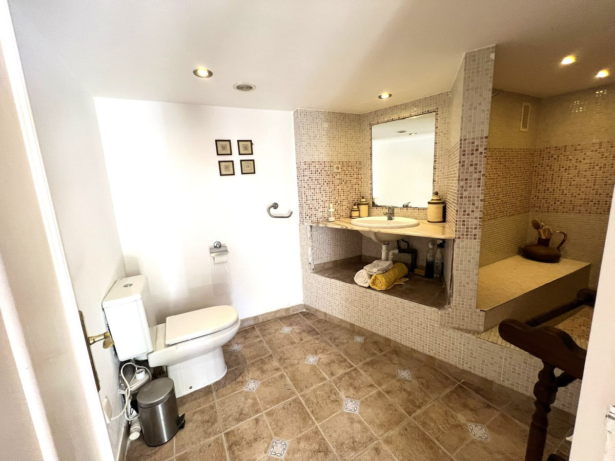 Huis te koop in El Padron | 4 slaapkamers H5229712