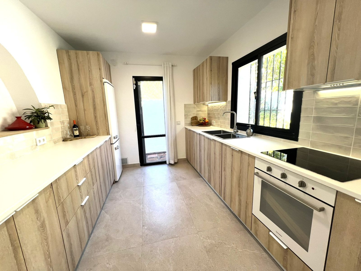 Huis te koop in El Padron | 4 slaapkamers H5229712