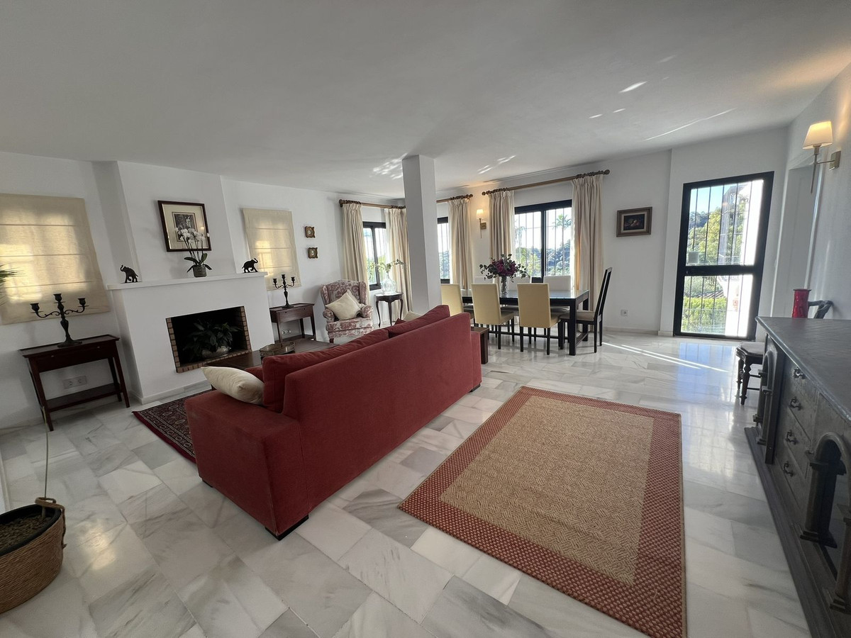 Huis te koop in El Padron | 4 slaapkamers H5229712