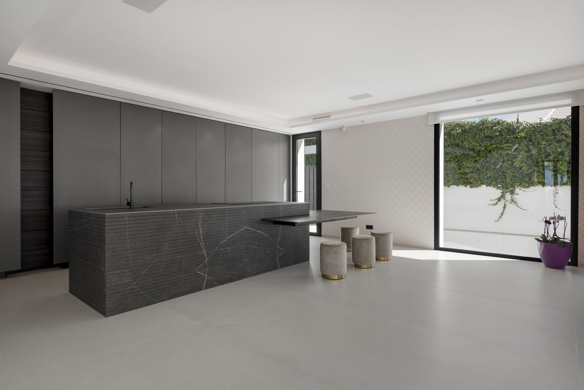 Property main view 25