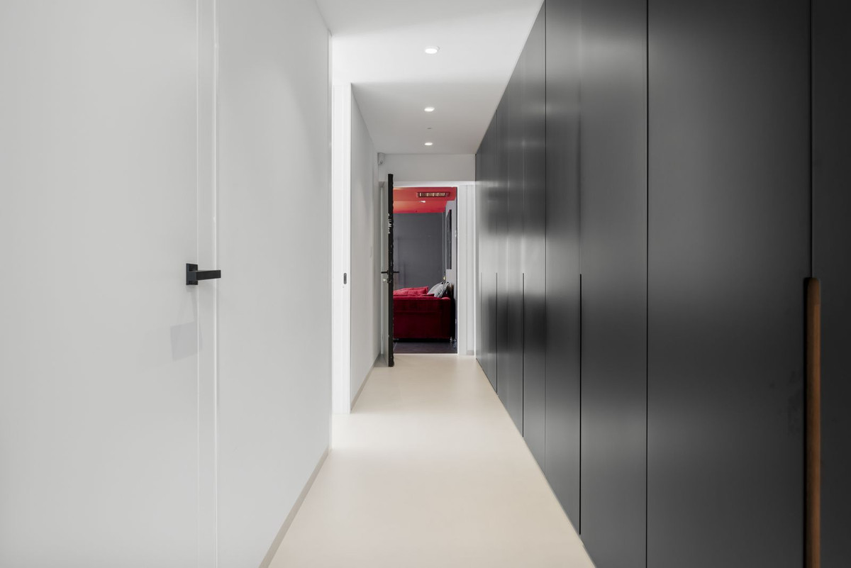 Property main view 64