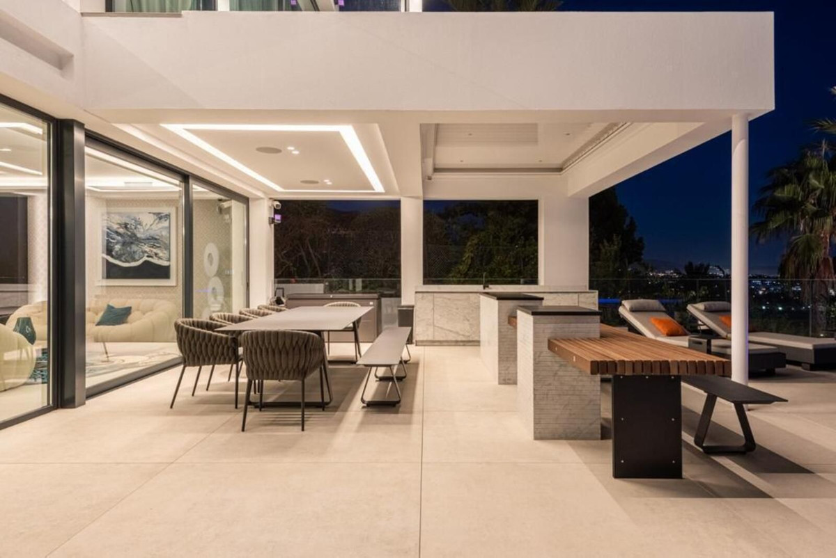 Property main view 60