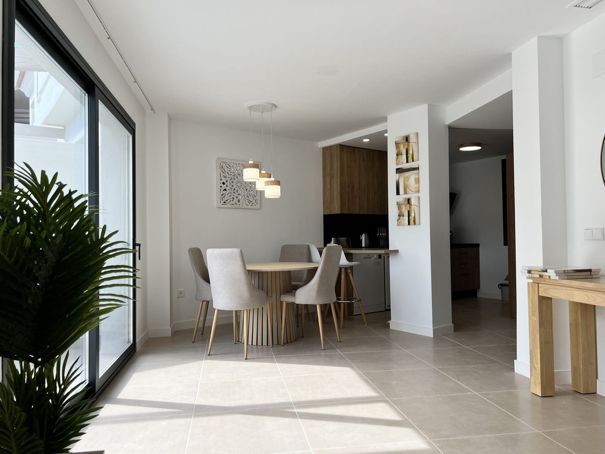 Huis te koop in El Paraiso | 3 slaapkamers H4950613