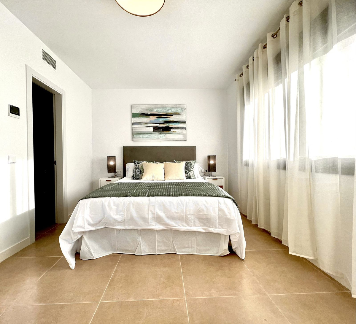 Huis te koop in El Paraiso | 3 slaapkamers H4950613