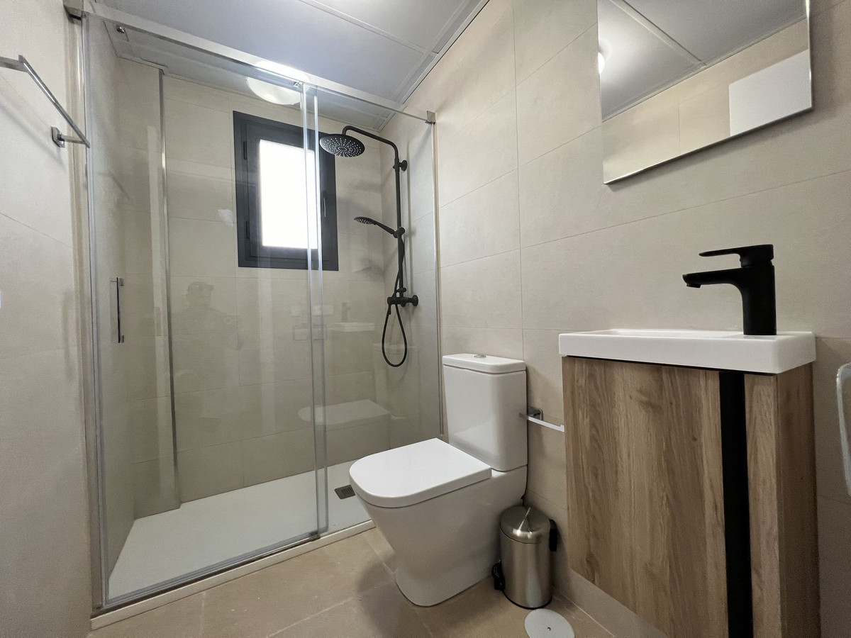 Huis te koop in El Paraiso | 3 slaapkamers H4950613