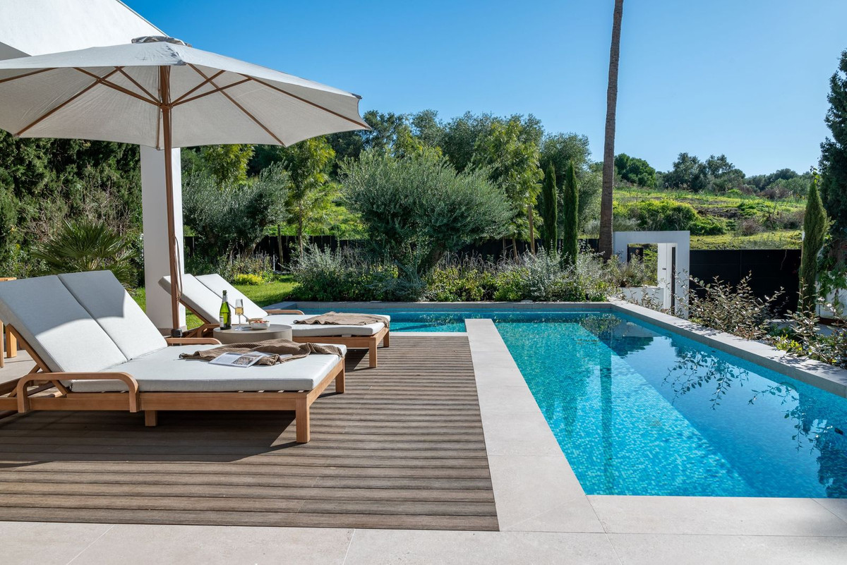 Huis te koop in El Paraiso | 4 slaapkamers H4965097
