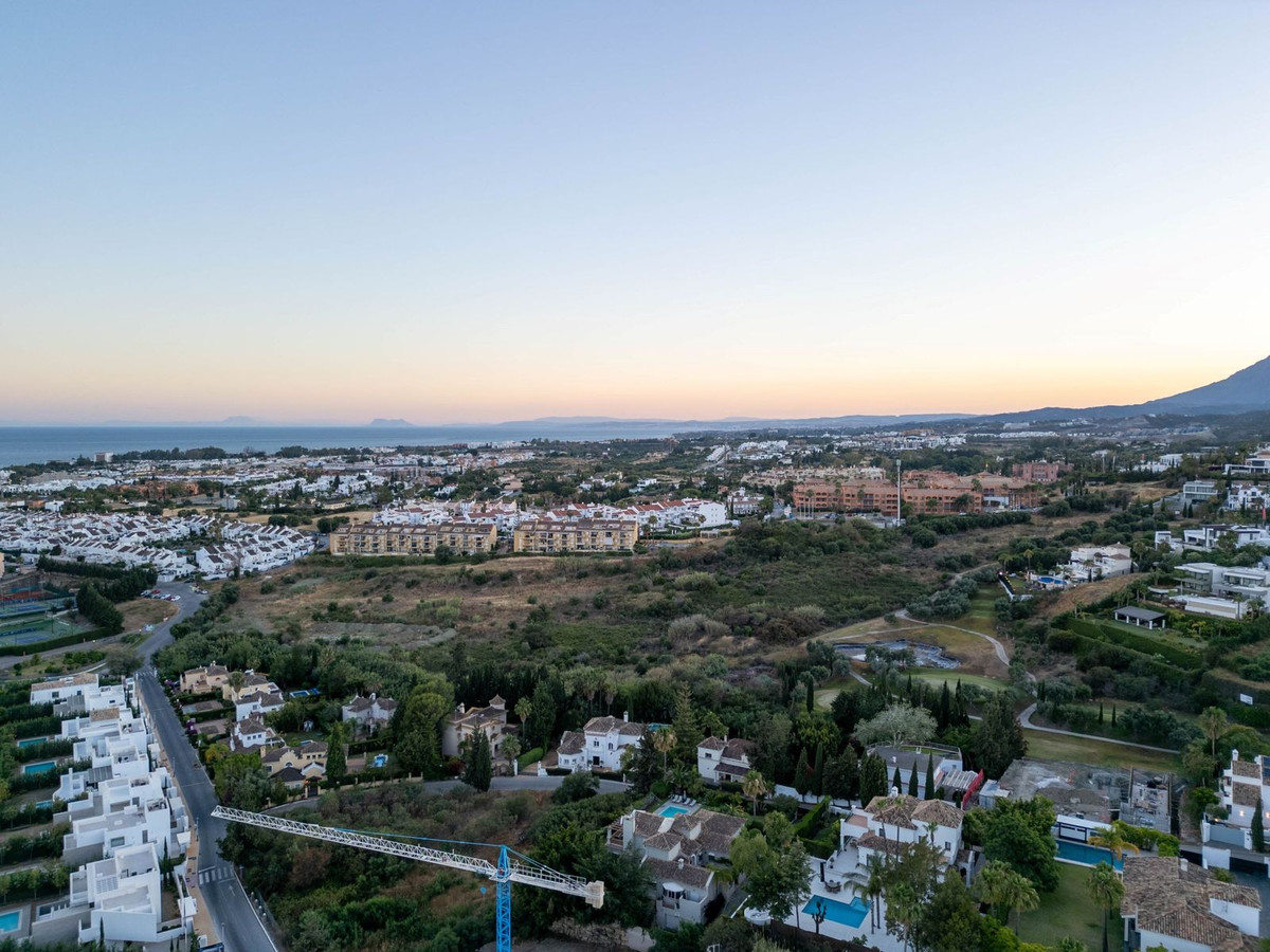 Huis te koop in El Paraiso | 4 slaapkamers H4965097
