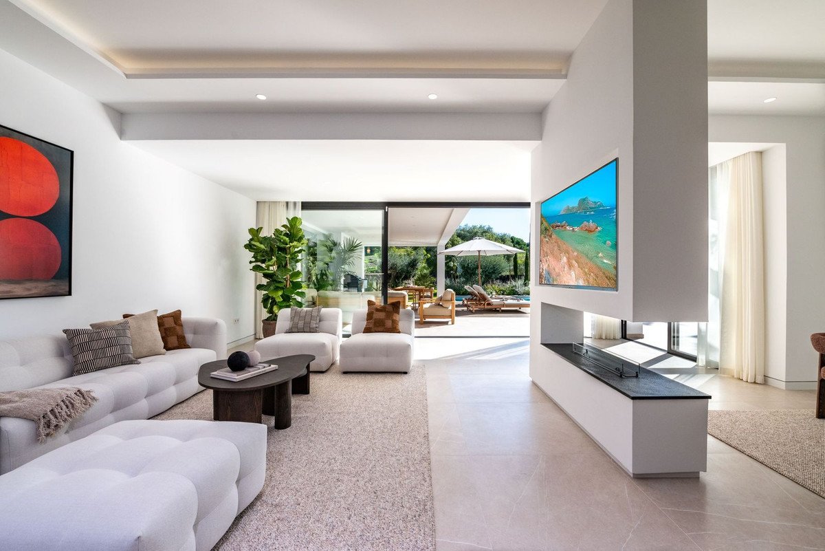 Huis te koop in El Paraiso | 4 slaapkamers H4965097