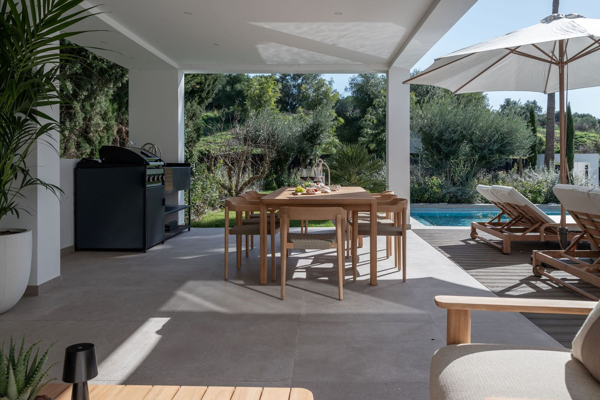 Huis te koop in El Paraiso | 4 slaapkamers H4965097