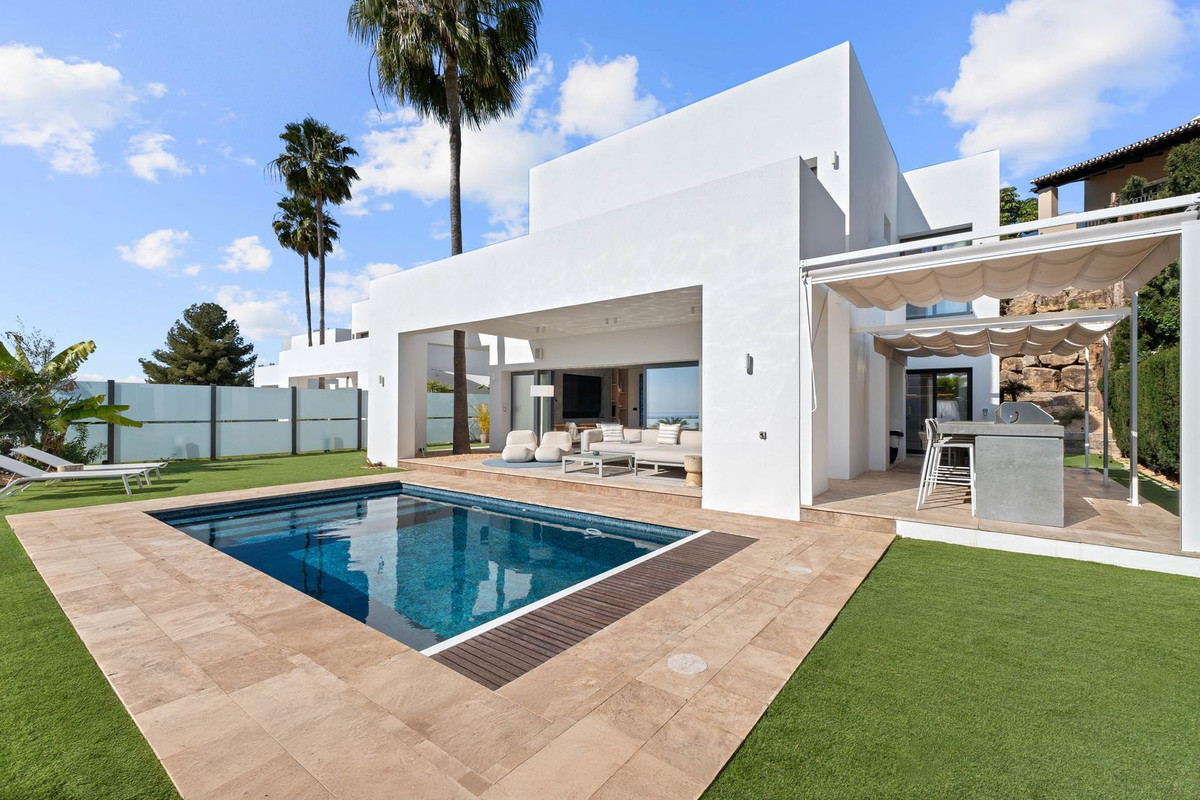 Vrijstaande Villa in El Paraiso-2