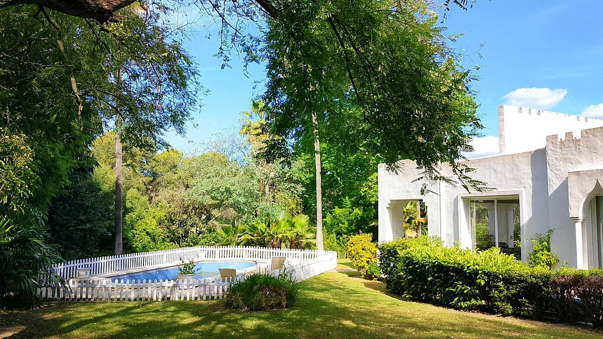Huis te koop in El Paraiso | 4 slaapkamers H5017612