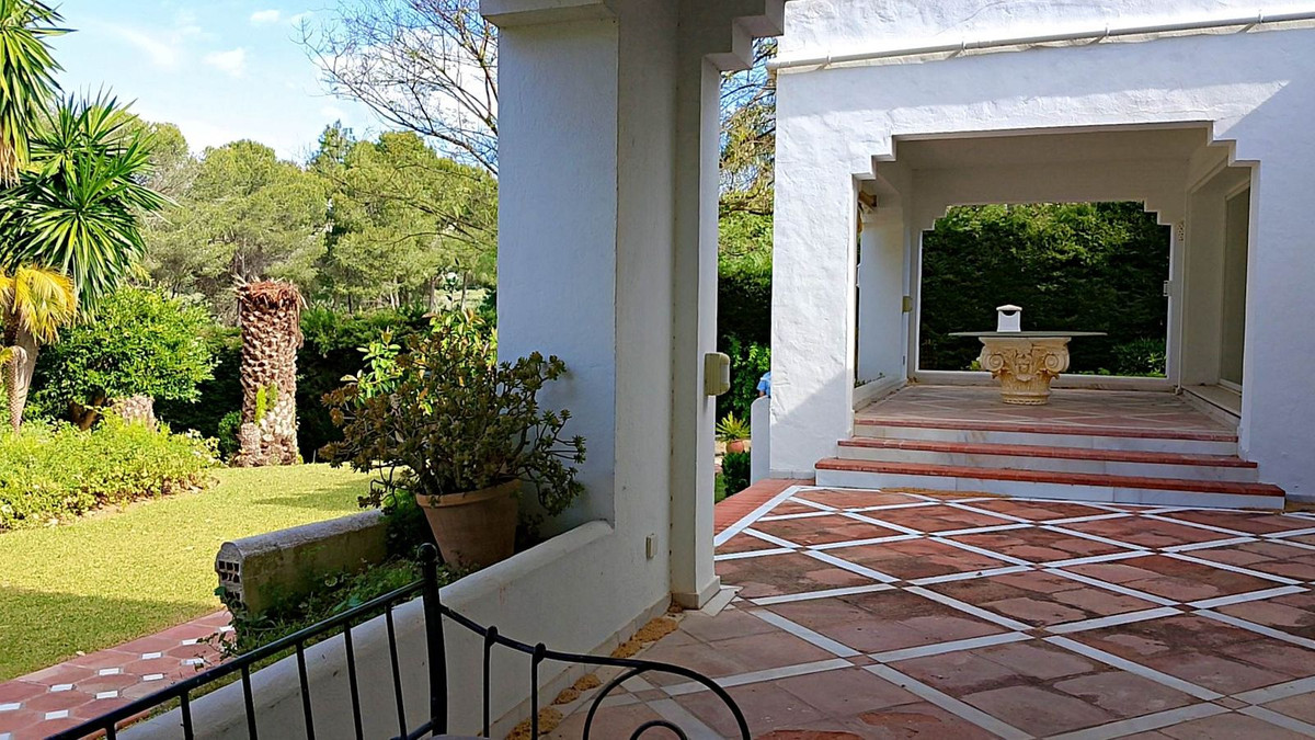 Huis te koop in El Paraiso | 4 slaapkamers H5017612