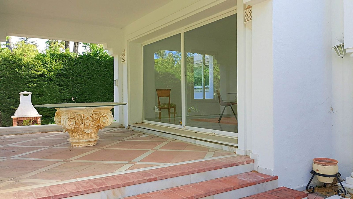 Huis te koop in El Paraiso | 4 slaapkamers H5017612