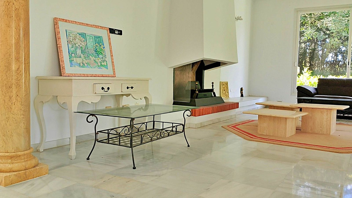 Huis te koop in El Paraiso | 4 slaapkamers H5017612