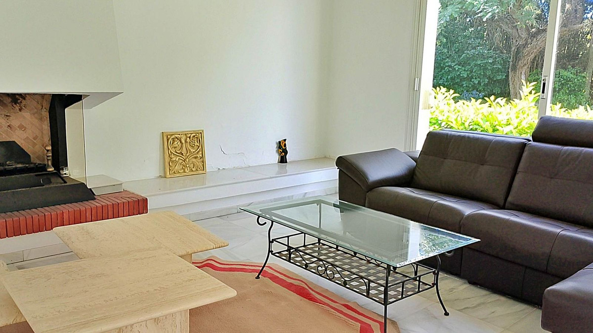 Huis te koop in El Paraiso | 4 slaapkamers H5017612