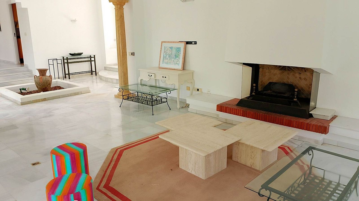 Huis te koop in El Paraiso | 4 slaapkamers H5017612
