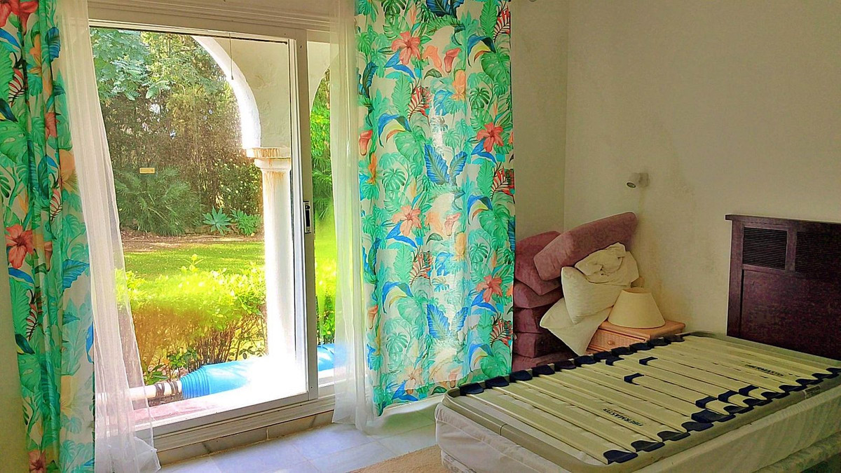Huis te koop in El Paraiso | 4 slaapkamers H5017612