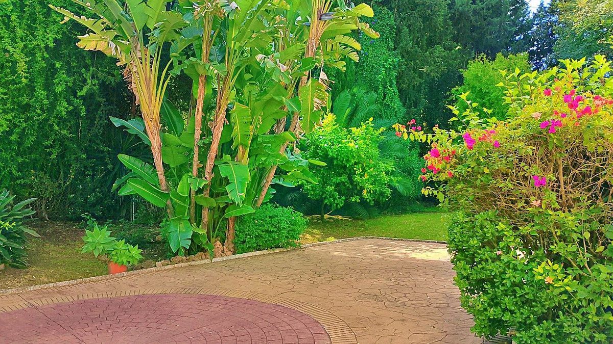 Huis te koop in El Paraiso | 4 slaapkamers H5017612