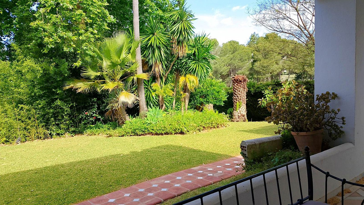 Huis te koop in El Paraiso | 4 slaapkamers H5017612