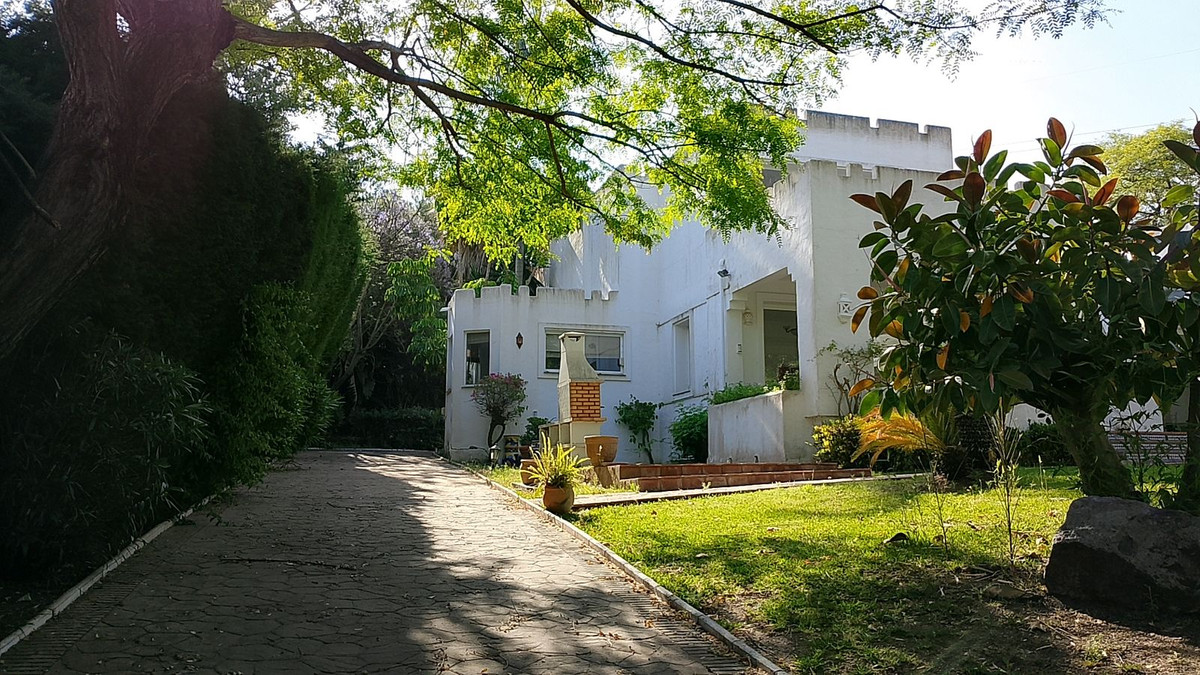 Huis te koop in El Paraiso | 4 slaapkamers H5017612