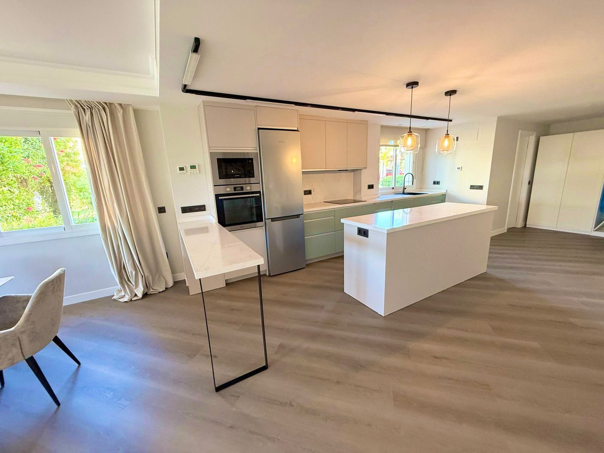 Huis te koop in El Paraiso | 3 slaapkamers H5040358