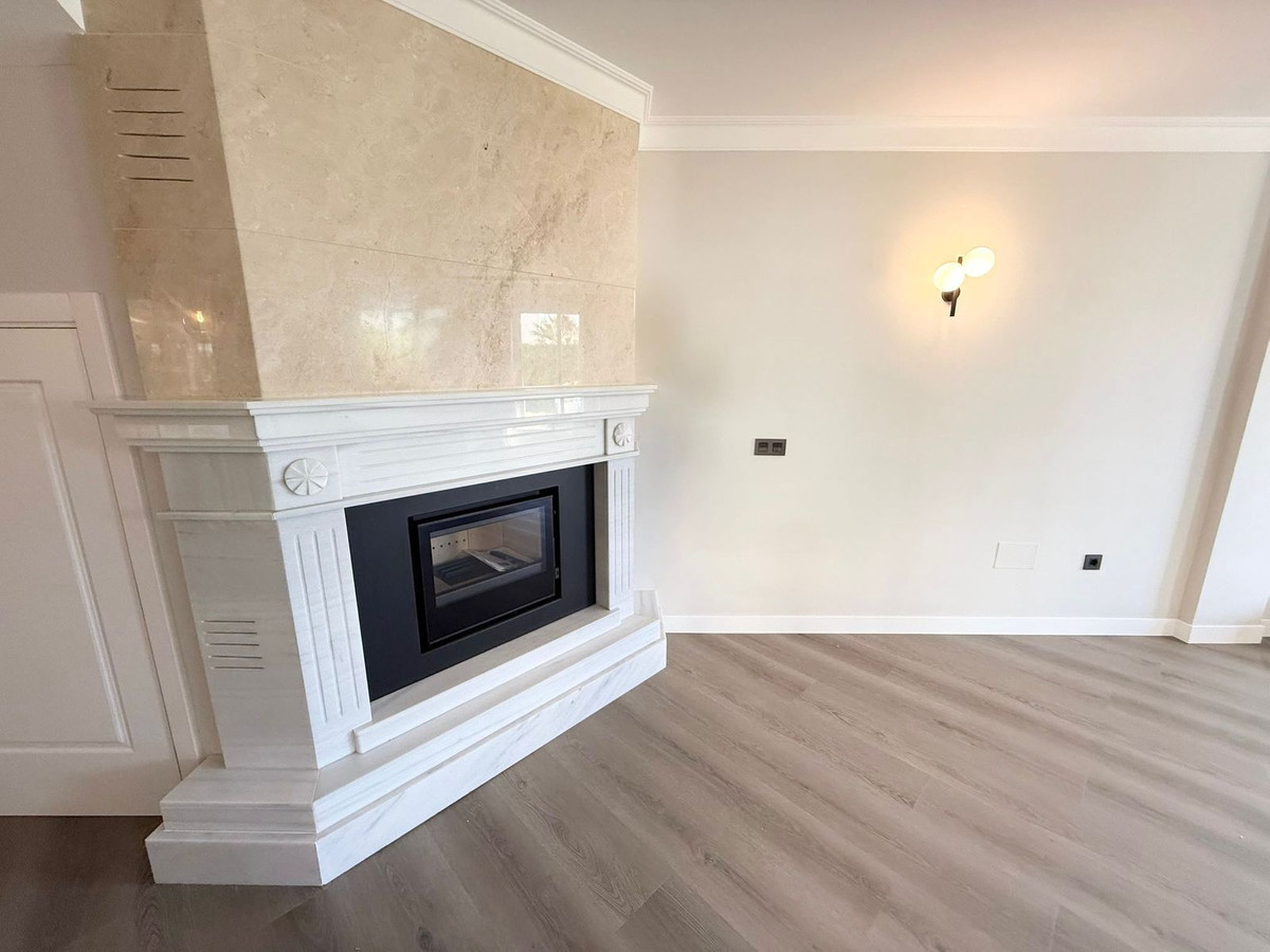 Huis te koop in El Paraiso | 3 slaapkamers H5040358