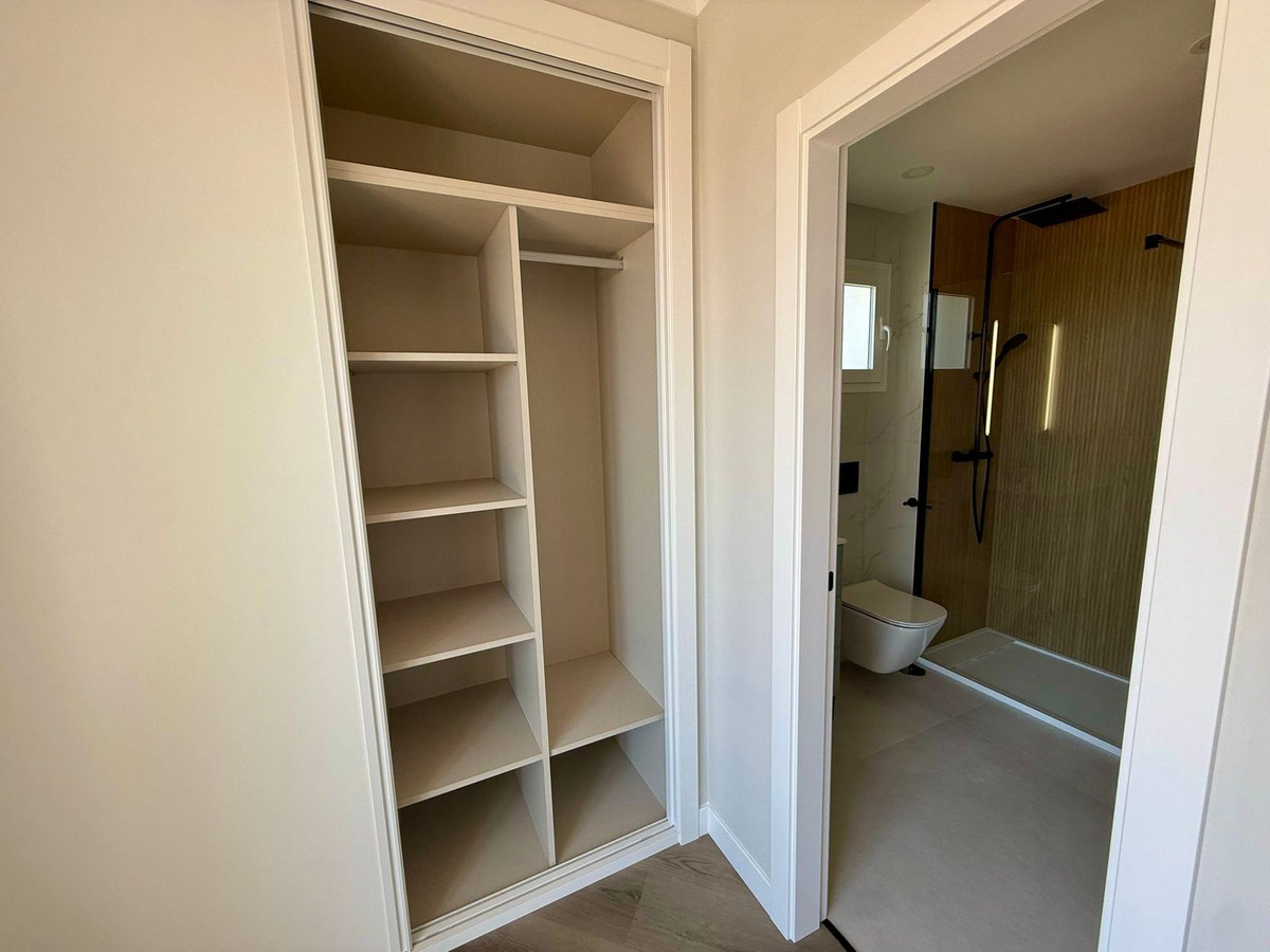 Huis te koop in El Paraiso | 3 slaapkamers H5040358