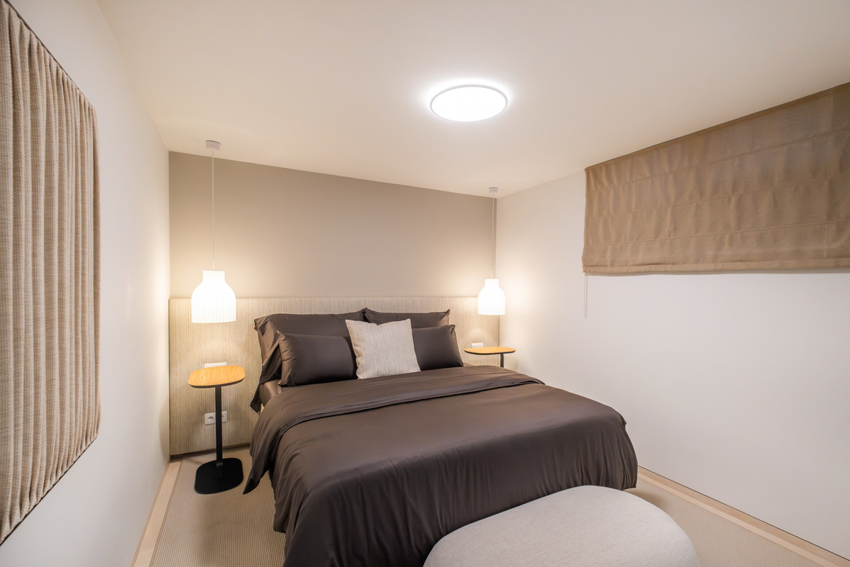 Huis te koop in El Paraiso | 6 slaapkamers H5081488