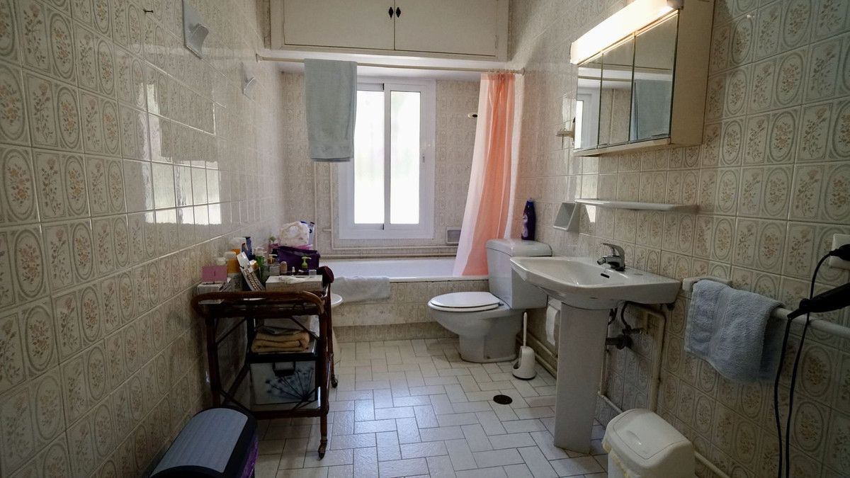 Huis te koop in El Paraiso | 3 slaapkamers H5083873