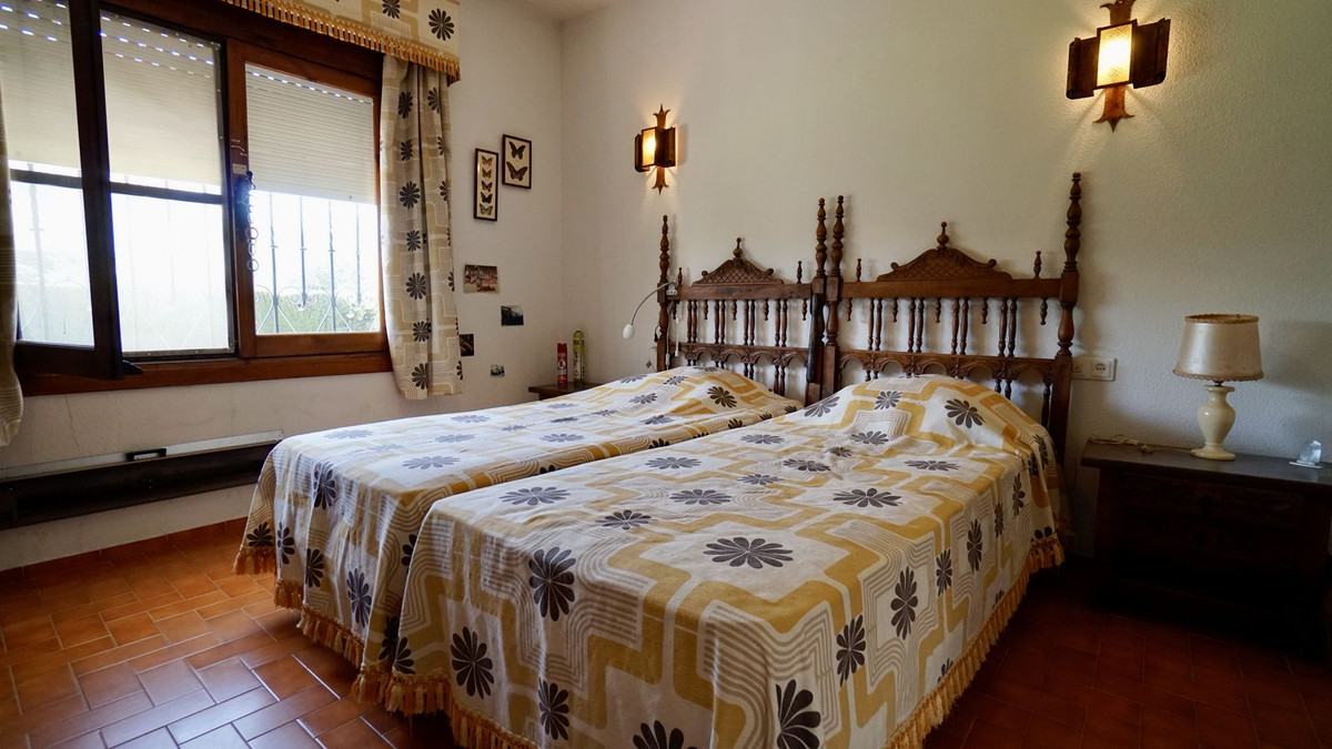 Huis te koop in El Paraiso | 3 slaapkamers H5083873