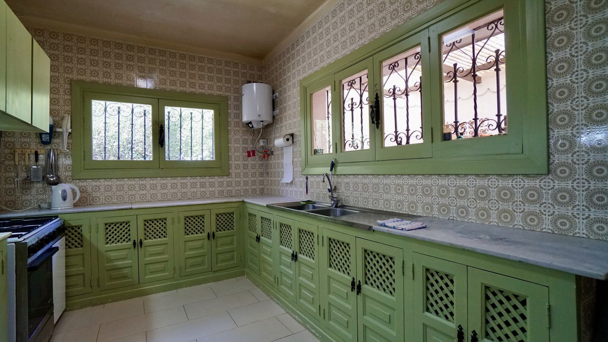 Huis te koop in El Paraiso | 3 slaapkamers H5083873