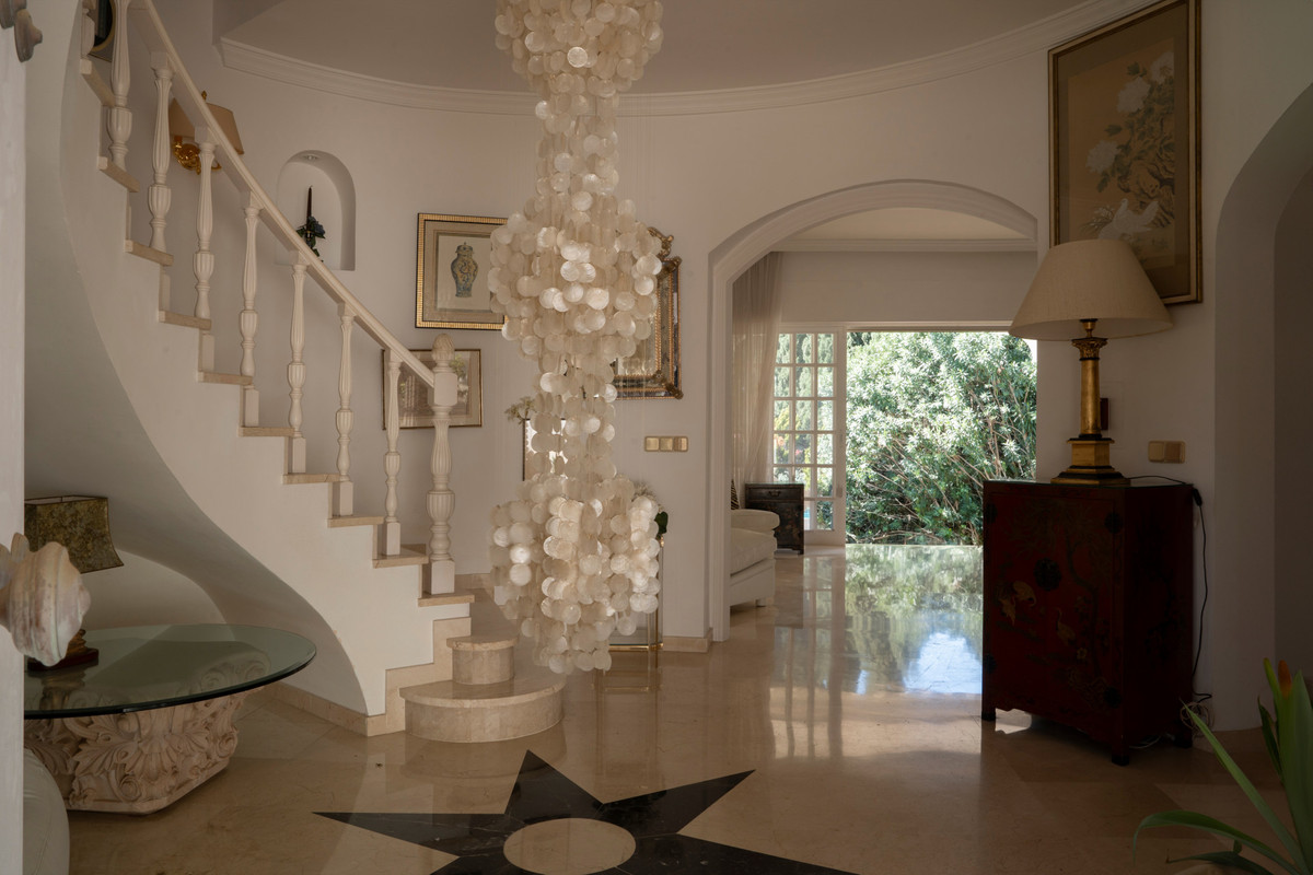Huis te koop in El Paraiso | 4 slaapkamers H5120155