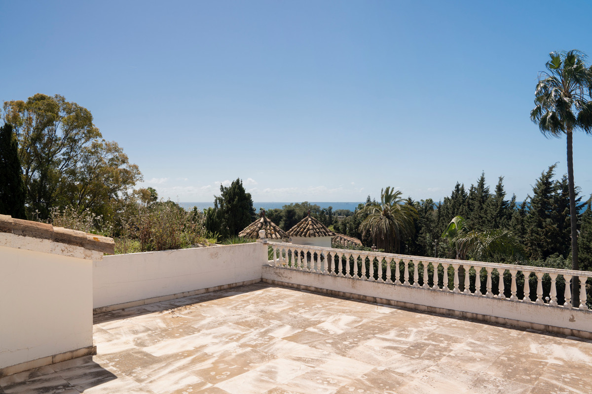 Huis te koop in El Paraiso | 4 slaapkamers H5120155