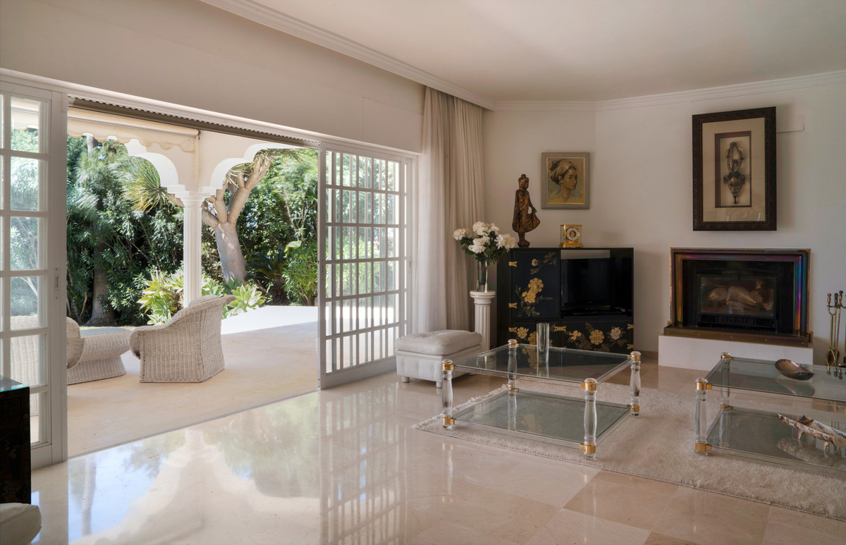 Huis te koop in El Paraiso | 4 slaapkamers H5120155