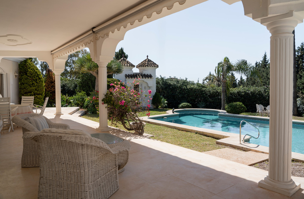 Huis te koop in El Paraiso | 4 slaapkamers H5120155