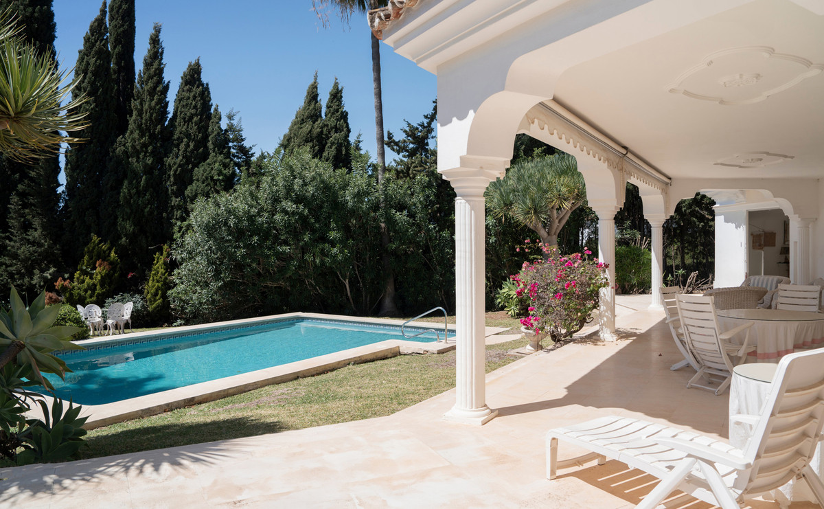 Huis te koop in El Paraiso | 4 slaapkamers H5120155