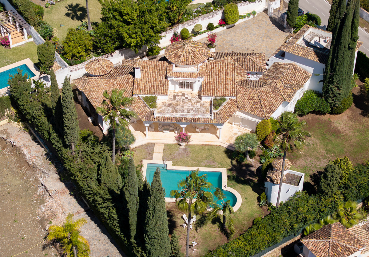 Huis te koop in El Paraiso | 4 slaapkamers H5120155