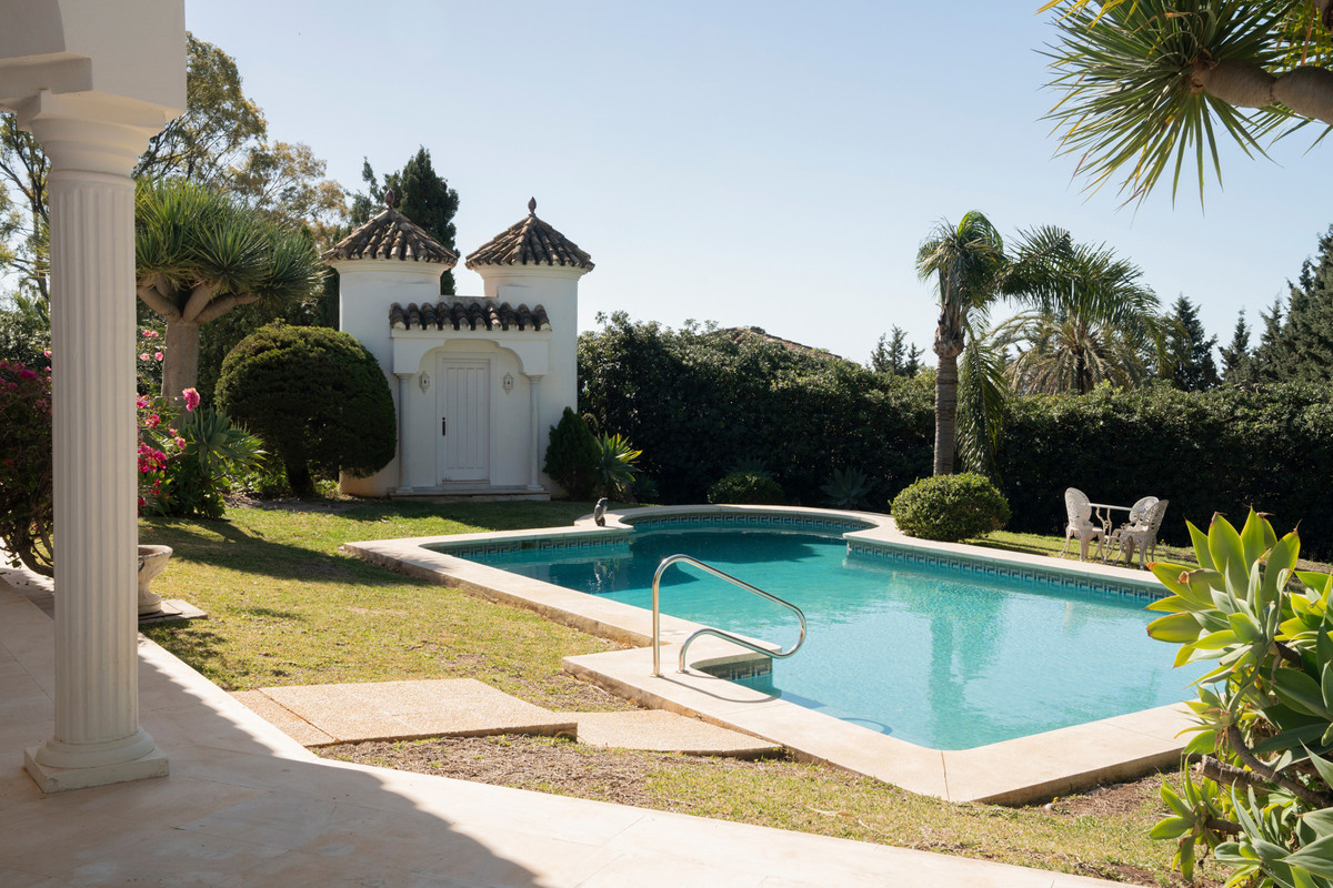Huis te koop in El Paraiso | 4 slaapkamers H5120155