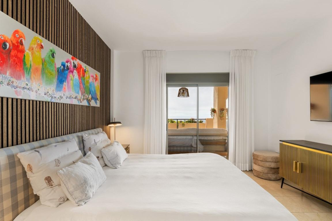 Appartement te koop in El Paraiso | 3 slaapkamers H5144290