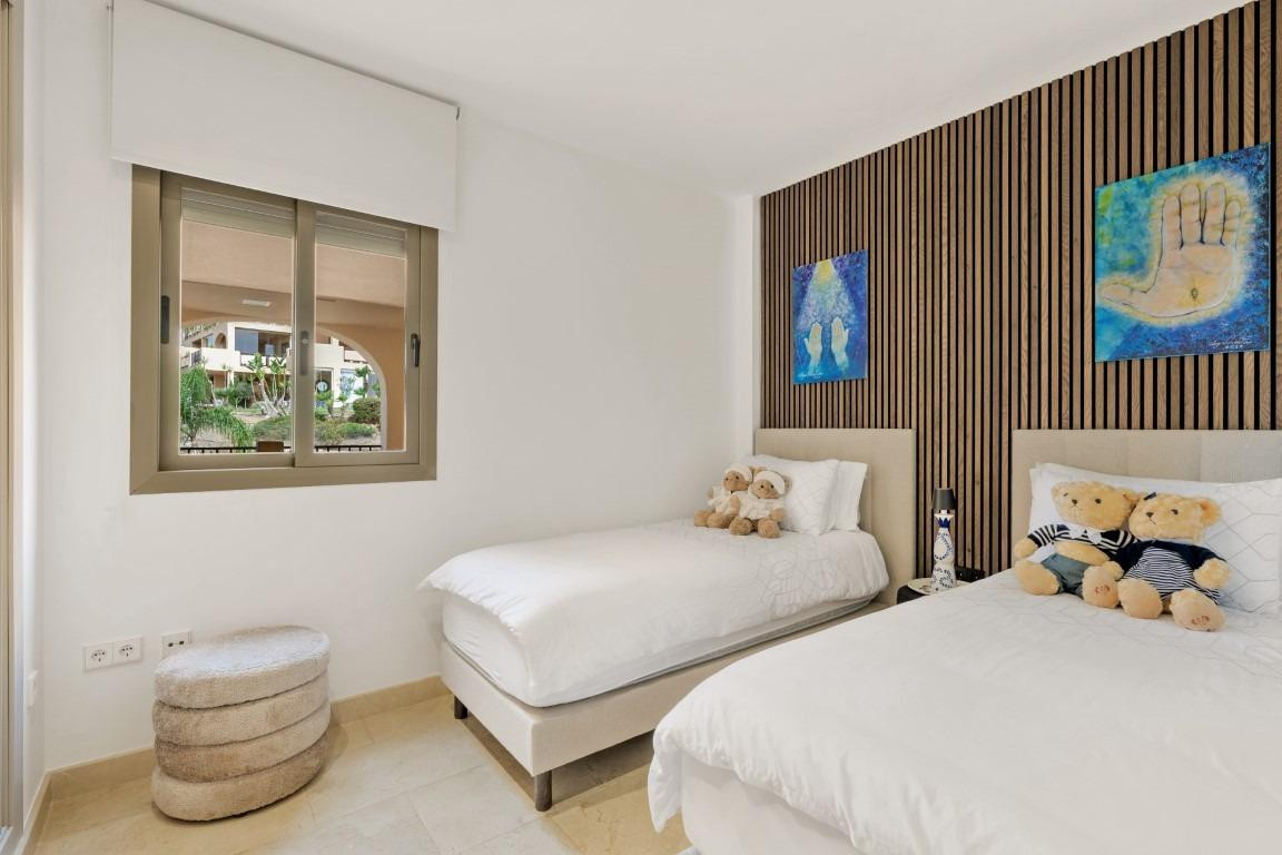 Appartement te koop in El Paraiso | 3 slaapkamers H5144290